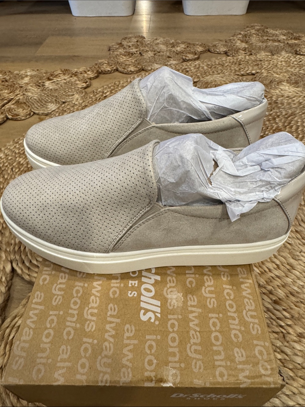 New Dr. Scholl's Taupe Madison Cloud Oyster Slip On Loafers Size 6 - Picture 9 of 10